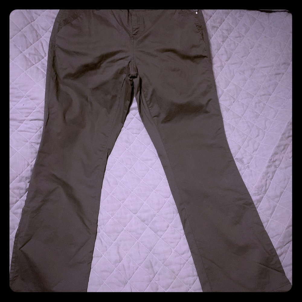 Maurices’s NWT trendy gray slacks sz.14